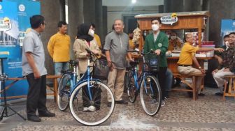 Launching Pojok Bulaksumur Lewat Angkringan Santai, UGM Pererat Jalinan Kerjasama dengan Wartawan