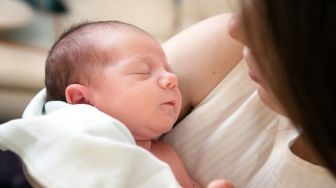 Bacakan Ayat Ini Pada Bayi, Agar Dewasanya Terhindar Dari Zina