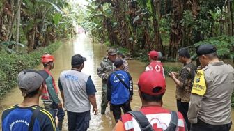 Banjir Malang Menyebabkan Akses Jalan Terputus dan 28 Rumah Terdampak