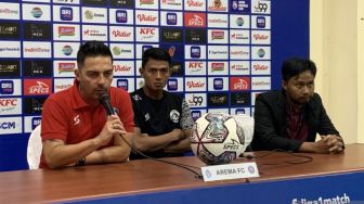 Arema FC Dibungkam Persib, Javier Roca Bakal Benahi Mental dan Fisik Skuad Singo Edan