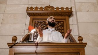 Contoh Khutbah Lailatul Qadar untuk Sholat Jumat: Raih Keistimewaannya dengan Meningkatkan Ibadah
