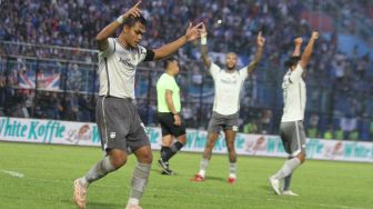 Link Live Streaming Arema FC vs Persib Bandung BRI Liga 1 Segera Berlangsung