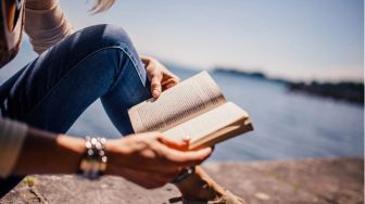 5 Tips yang Membuat Konsisten Membaca, Kamu Harus Menerapkannya