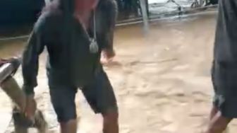 Air Sungai Cibarani Meluap, Perkampungan Baduy Terendam Banjir