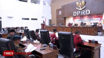 Wali Kota Tidore Sampaikan Rancangan Perubahan APBD 2022