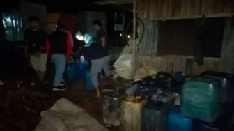 Modus Beli BBM di Warung dan Truk yang Lewat, 2 Warga Kapuas Timbun 1,3 Ton Bio Solar