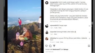 Aksi Kakek-kakek Jual Air Mineral Rp20 Ribu di Puncak Gunung Penanggungan, Bikin Warganet Salut; Murah Banget