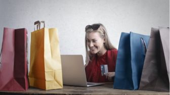 Orang Indonesia Tetap Suka Belanja Online, Masa Depan E-commerce Masih Cerah