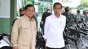Dampingi Prabowo, Jokowi Saksikan Penyerahan 40 Motor untuk Kodim 1503/Tual Maluku Tenggara