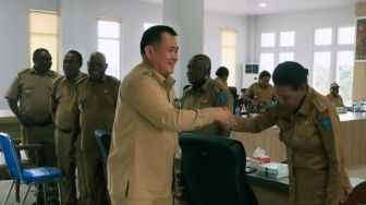 Pj. Bupati Maybrat Dorong Kapasitas Kepala Distrik, Tampung Aspirasi Warga