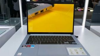 Asus Zenbook 14X Oled Space Edition, Laptop Bertema Luar Angkasa  Siap Sasar Pasar Milenial