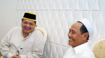 Pengasuh Pesantren Zainul Hasan Genggong: Golkar Keluarga Besar Kami