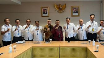 Penjabat Bupati SBB Temui KPK, Bahas Masalah Aset Daerah 