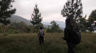 Dikabari 2 Teman Korban, Siswanto Syok Anaknya Hilang di Bukit Krapyak Mojokerto