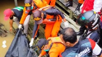 Sosok Mayat Ditemukan Mengapung di Sungai Mahakam, Sukino: Wajahnya Sudah Hitam Kebiruan, Kepala Penuh Pasir