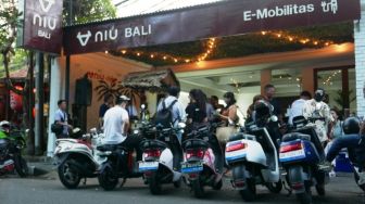 Toko Pertama Motor Listrik NIU Mobility di Bali Gunakan Material Recycle, Pasarkan Produk Gova03