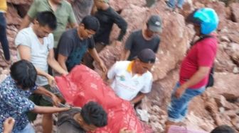 Kecelakaan Kerja, Dua Operator Ekskavator Meninggal Dunia Tertimbun Longsor Batu di Lokasi Galian