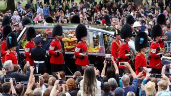 Kemarin Ramai Ramalan Nostradamus Soal Kematian Ratu Elizabeth II sampai Kakek Bacok Istri Lalu Bunuh Diri di Kediri