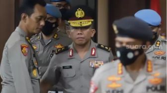 Karier Tamat usai Surat Pemecatan Dikirim ke Setneg, 2 Bintang di Pundak Ferdy Sambo Bakal Langsung Dicopot Jokowi