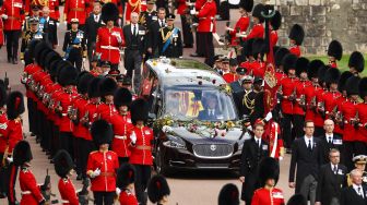 Prosesi Pemakaman Ratu Elizabeth II: Dihadiri 500 Tamu Kehormatan, Dimakamkan di Sebelah Mendiang Suaminya