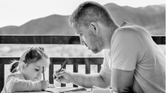 6 Kebiasaan yang Perlu Diajarkan pada Anak Sejak Dini, Orang Tua Wajib Tahu!