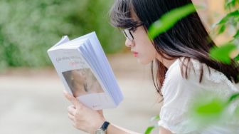 5 Cara Mengatasi Mudah Reading Slump, Sempat Mengalaminya?