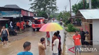 Sungai Batang Limpato Meluap, Rumah Warga Terendam Air