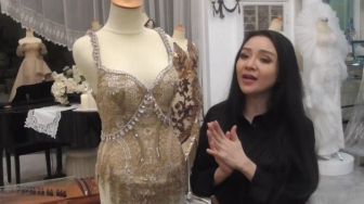 Mengenal Diana M Putri, Desainer Busana Asal Surabaya yang Buatkan Korset untuk Jennie Blackpink di Video Klip Shutdown