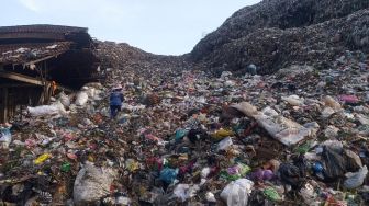 Borobudur Hasilkan 4 Ton Sampah Tiap Hari, Gunungan Sampah di TPSA Pasuruhan Lebih Tinggi dari Candi Borobudur