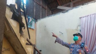 Akibat Obat Nyamuk Bakar, Rumah 2 Lantai di Desa Parit Baru Terbakar