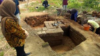 Usaha Menyelamatkan Situs Mbah Blawu di Jombang yang Selama Ini Dipakai untuk Tempat Buang Limbah Berbahaya