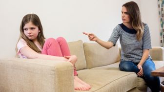 3 Aturan Orang Tua yang Disalahpahami Anak sebagai Perilaku Toxic