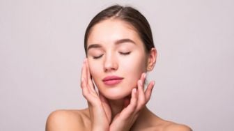 Perawatan Wajah Paling Simpel, Tips 10 Menit Skincare untuk Pelajar Sibuk