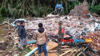 Gara-gara Lilin, Sebuah Rumah di Rajadesa Ciamis Ludes Terbakar