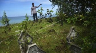 Abrasi Rusak Puluhan Makam di Kabupaten Takalar