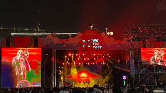 CL Sapa Blackjack di Panggung We The Fest 2022, Fans 2NE1 Langsung Histeris