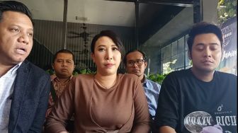 Merasa Nyawanya Terancam, Henny Mona Eks Sandy Tumiwa Gugat RS Mewah Puluhan Miliar Rupiah