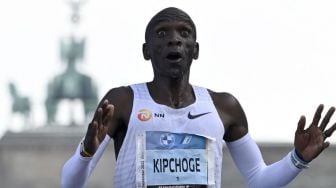 Eliud Kipchoge Pertajam Rekor Dunia di Berlin Marathon