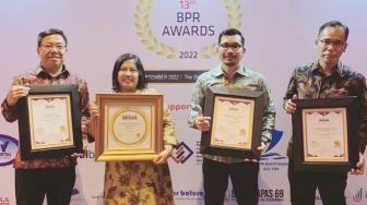 Kinerja Sangat Bagus, Bank Universal BPR Raih 5 Penghargaan dalam Infobank BPR Awards 2022