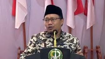 Kemenag: Azan Magrib di Running Text Saat Misa Akbar Paus Hanya untuk Wilayah Indonesia Barat