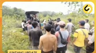 Video Razia PETI di Kapuas Hulu Ricuh, Warga Lawan Polisi Usai Amankan Alat Tambang