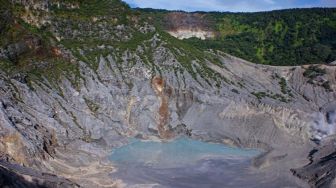 Menarik, 4 Aktivitas Seru yang Bisa Dilakukan di Gunung Tangkuban Perahu!