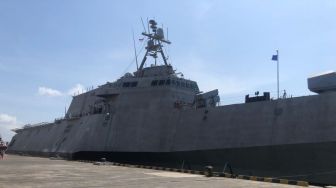 Kapal Perang Amerika Serikat USS Charleston Sandar di Bali, Ada Apa?