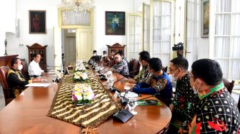 Temui Jokowi di Istana Bogor, KAHMI Berikan Undangan Munas November Mendatang