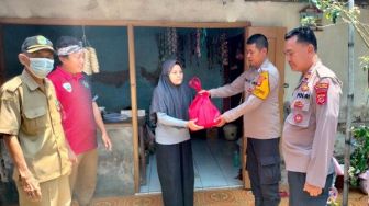 Bentuk Kepedulian Sosial, Polsek Cigasong Laksanakan Baksos