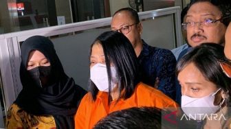 Disebut Tidak Ada Penyesalan, Pakar Soroti Ekspresi Putri Candrawathi saat Pertama Kali Pakai Baju Tahanan