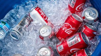 4 Manfaat Minuman Cola yang Perlu Kamu Ketahui, Fokuskan Pikiran!