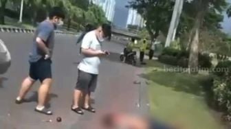 Pemotor Asal Tuban Tewas Ditabrak Pajero di Pakuwon Surabaya, Sopirnya ABG 15 Tahun Tanpa SIM