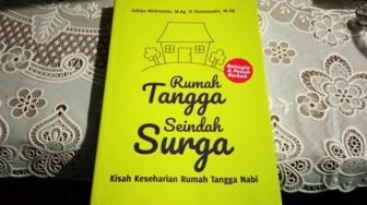 Mengurai Hikmah Pernikahan dalam Buku 'Rumah Tangga Seindah Surga'