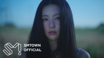 Seulgi Red Velvet Resmi Debut Solo Lewat Mini Album Pertama '28 Reasons'